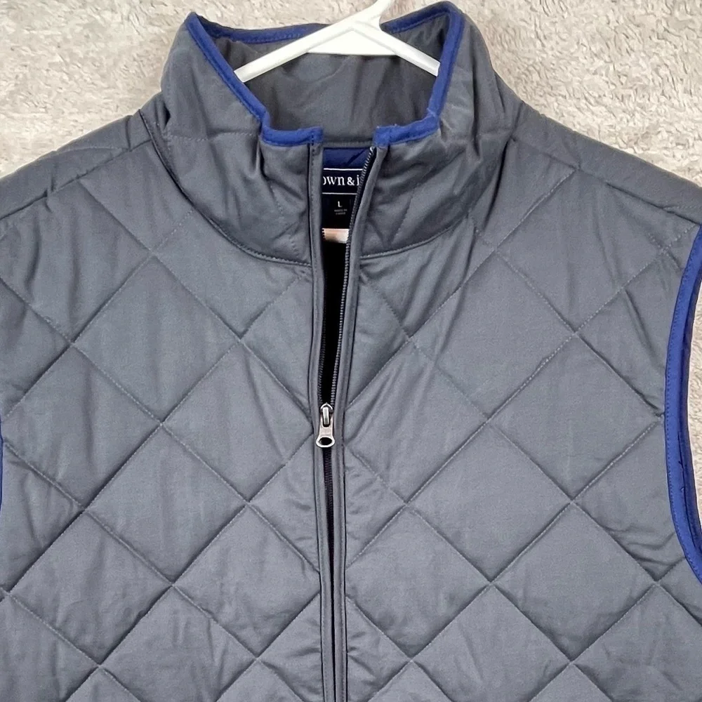 crown & ivy sleeveless jacket